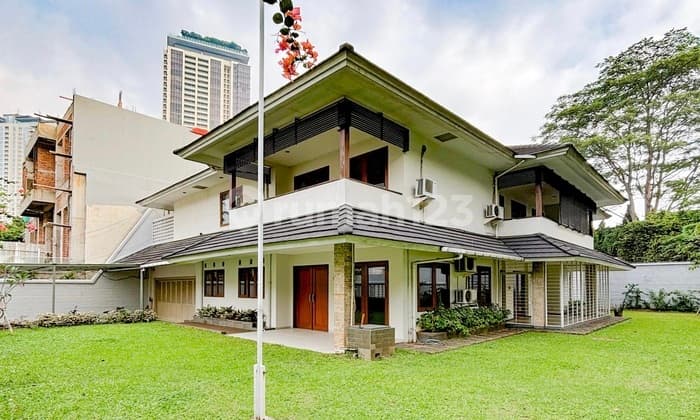 Rumah Mewah Simprug Jakarta Selatan Dekat Senayan City