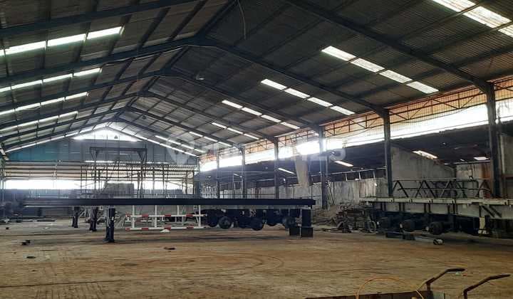 Gudang Murah Siap Pakai Di Jalan Raya Mauk Sepatan Tangerang.