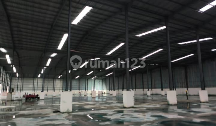Affordable Warehouse on Jalan Raya Pakuhaji Tangerang