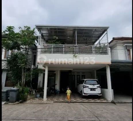Rumah Bagus Terawat di Antapani, Bandung