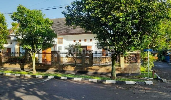 Rumah Lokasi Strategis Antapani Terawat Bagus