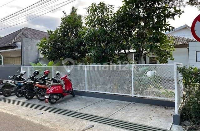 Rumah Dan Cafe Strategis Di Sayap Riau Bandung