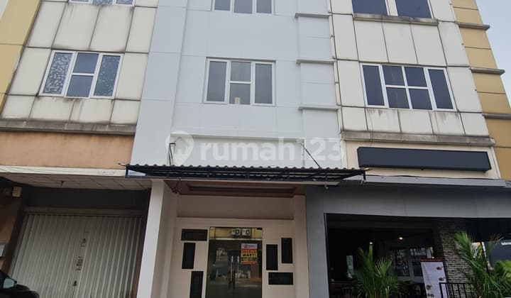 Disewakan Murah Ruko Golden Boulevard 3 Lantai di BSD City, Tangerang