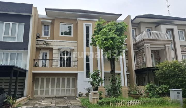 For Sale 3-Story Furnished House in Sutera Onyx, Alam Sutera, Tangerang