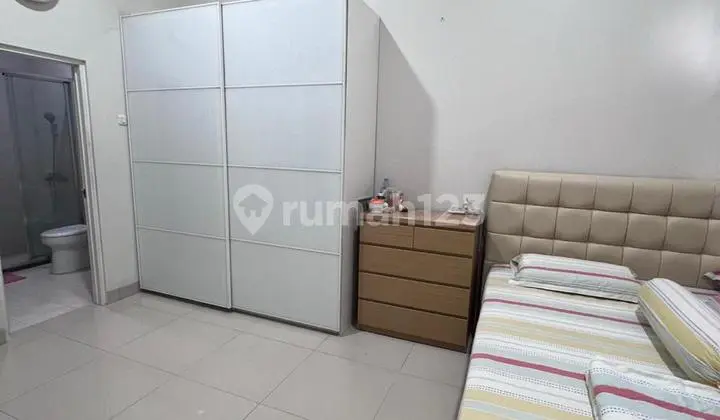 Dijual Rumah 2 Lantai LT 175M2 (7X25) LB 280M2