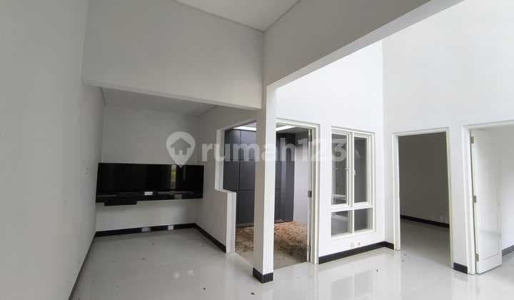 Rumah Cantik Siap Huni 100m dr Jalan Raya Wates Samping RS SGH