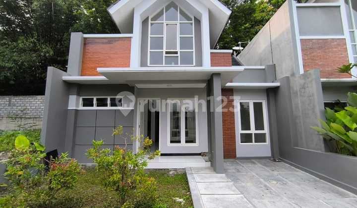 Rumah Cantik Siap Huni 100m dr Jalan Raya Wates Samping RS SGH