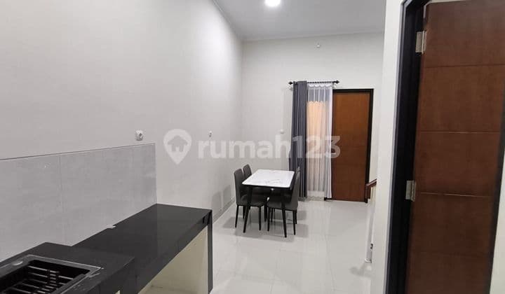 Rumah Baru 2 Lantai Full Furnished Dekat Kampus Umy