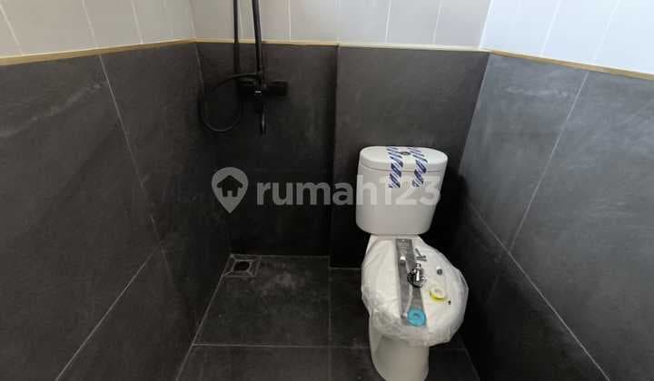 Rumah Cantik Siap Huni 100m dr Jalan Raya Wates Samping RS SGH