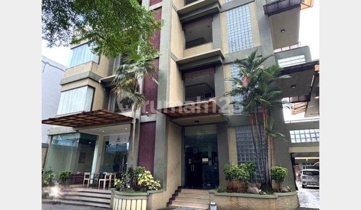 D'Palm Venue Exclusive Homestay 4 floors 12x20 240m² Kebon Jeruk West Jakarta