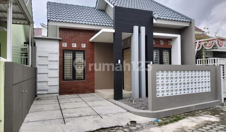 Dijual Rumah Baru Dalam Cluster Dekat Pasar Cebongan