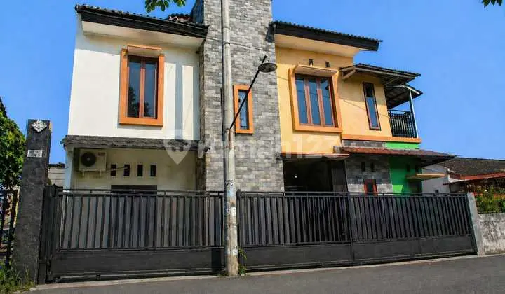 For Sale: Nice 2-Story Corner House Behind Pamela 7