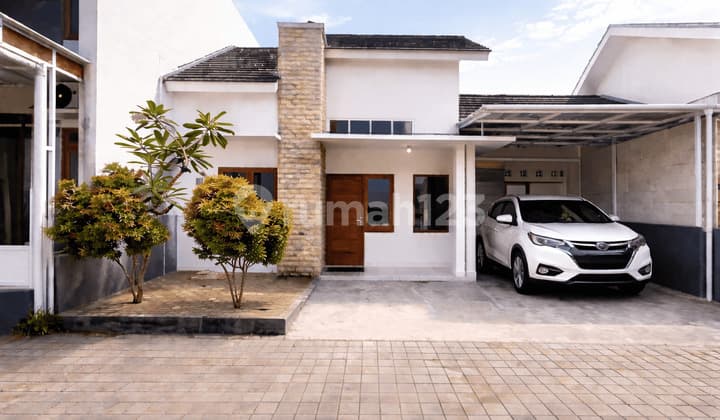 For Rent Minimalist House in Dikersan Tirtonirmolo Complex