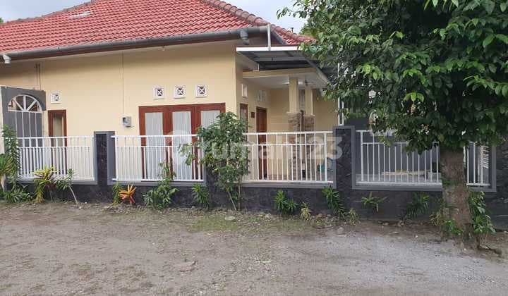 For Rent Nice Furnished House Near UGM Campus, UNY, and Colombo Market