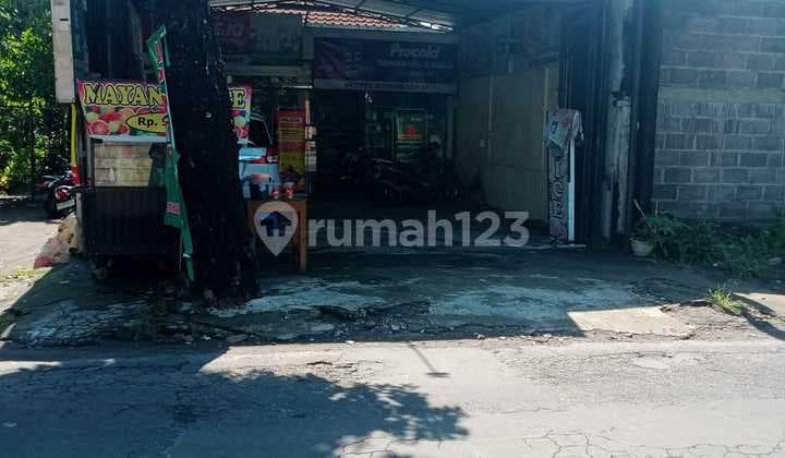 Disewakan Ruang Usaha dan Rumah Hunian Ditepi Jalan Kabupaten Dekat Rsa Ugm