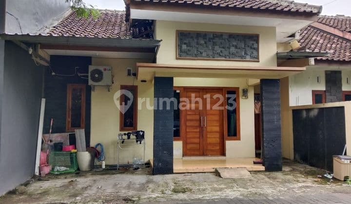 For Rent: Minimalist House Inside Ring Road East of UPN Campus
