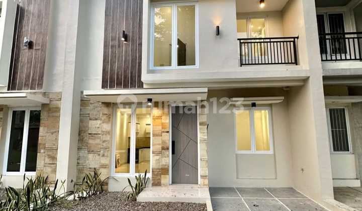 Dijual Rumah 2 Lantai Furnished di Accola Park Serpong. Ylefb