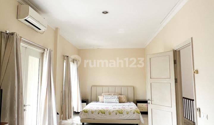 Dijual Rumah 2 lantai bagus siap huni di Cluster Jade - PHG, Gading Serpong. ivelefk