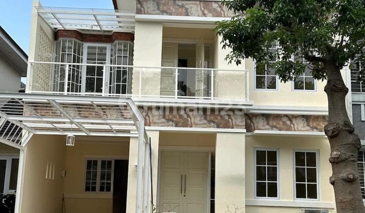 Dijual Rumah bagus semi furnish siap huni lantai Full Marmer di BSD The Green - Hlefb
