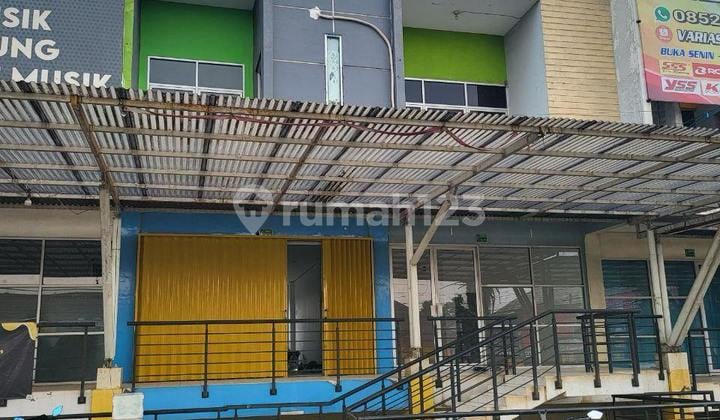 For Sale: 3-storey Shophouse facing West, strategic location in Serpong Garden 1, Cisauk - Lelyefa
