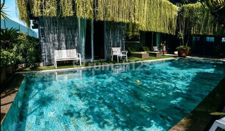 For Lease Luxurious Villa In Canggu, Bali. Fully Furnished (Freehold Title/Shm) Strategically Located. Byn