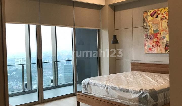 For Sale High End Apartment Saumata Penthouse Alam Sutera Fully Furnished inc Private Lift. Wndefgs
