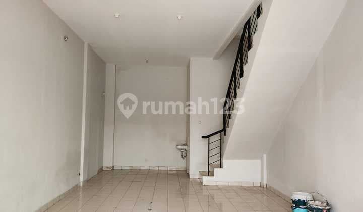 For Sale Fast 2.5-Story Golden Boulevard Shop House, West-Facing, Strategic Location in BSD City.