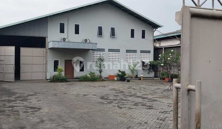 Disewakan Gudang Lokasi Strategis Sudah Ada Mess & Kantor di Sepatan Tangerang. Hrry Lyn Efbw