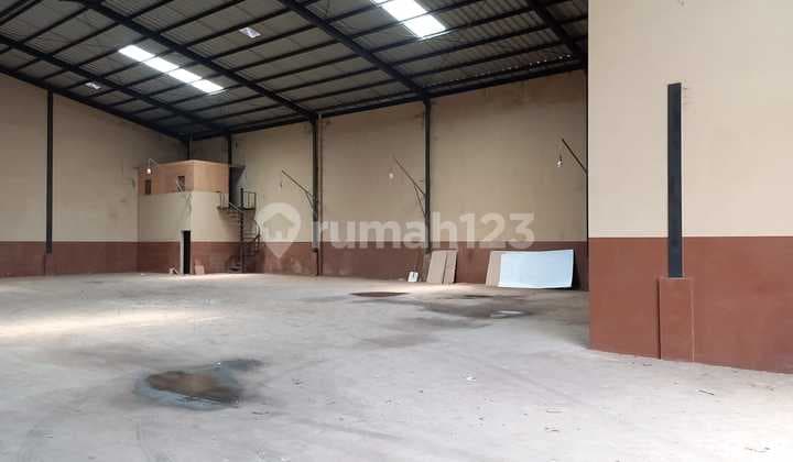 "QUICK RENTAL 'BU' WAREHOUSE WITH LARGE LAND IN CIPONDOG WAREHOUSE CENTER, TANGERANG CITY - Simonefa"