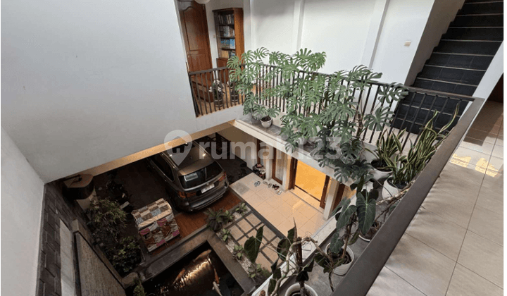 Rumah Bagus 2 Lantai Ada Rooftop di Pusat Kota Bandung (Nego Sampai Jadi)