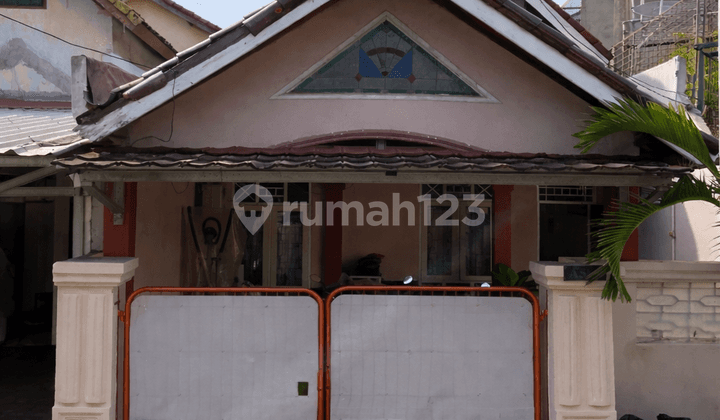 Dijual Rumah Nyaman 1½ Lantai di Graha Raya Anggrek Loka - Siap Huni