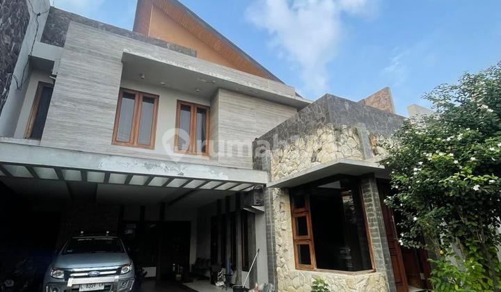 Rumah Mewah Jl Raya Bibis Karah, Jambangan, Surabaya