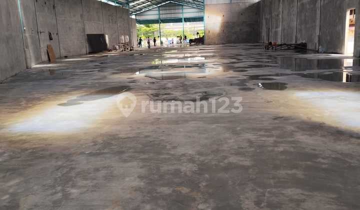 Gudang Baru di Rawa Buaya Ada Loading Dock Bagus