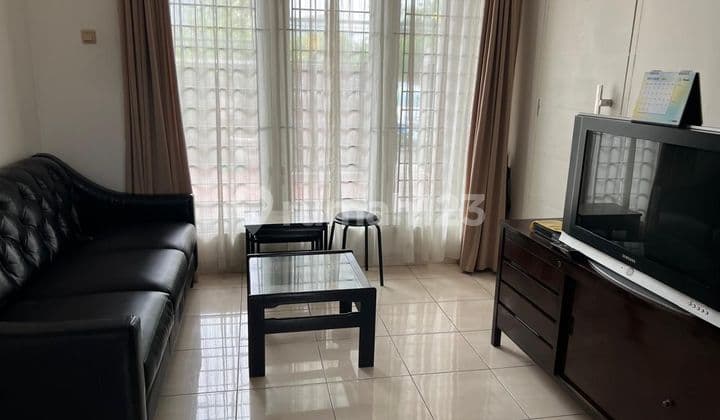 Rumah Puri Media Jakarta Barat Full Furnish