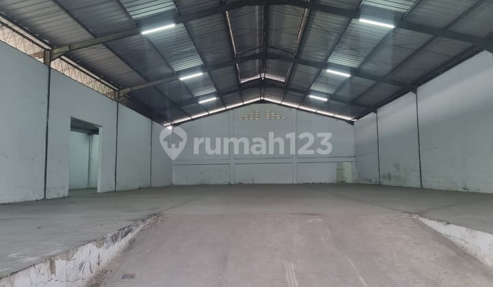 Warehouse in Pergudangan Kapuk Nusa Indah Ready for Use