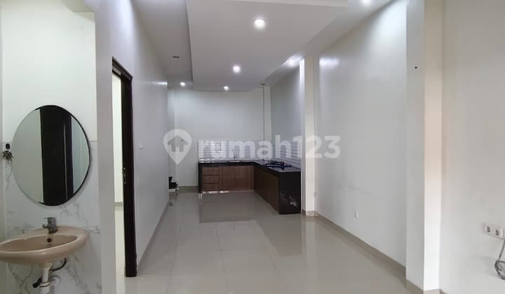 Citra 5 Good Flood-Free House Ready to Live In 2 Floors