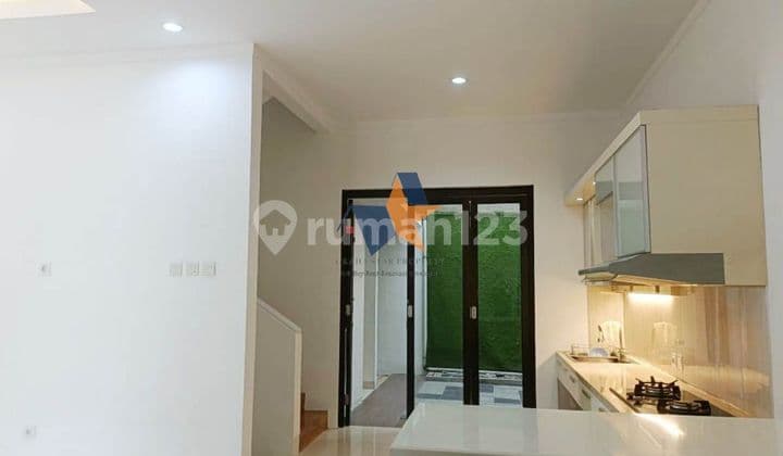 Rumah 2 Lantai Minimalis Di Graha Raya Bintaro Dekat Transmart