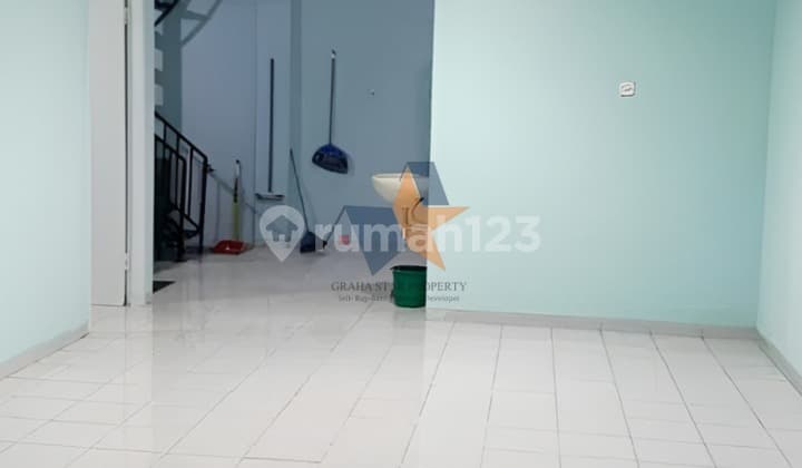 Disewakan Rumah Rapih dan Siap Huni Lokasi Strategis di Cluster Graha Raya Bintaro