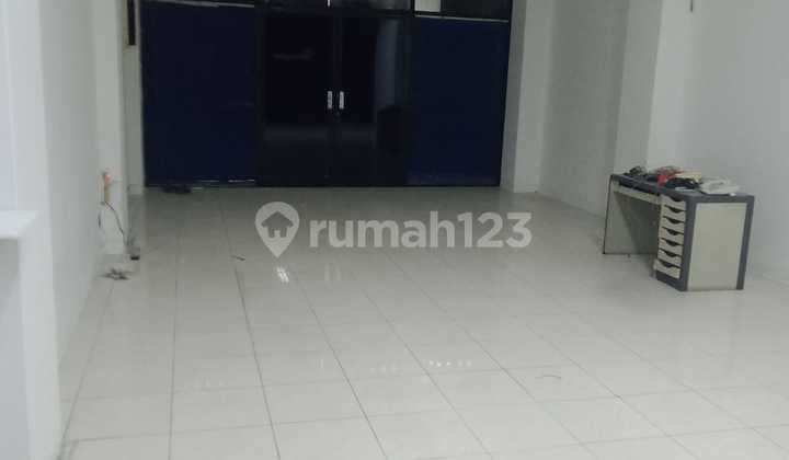 Disewakan Ruko 4 Lantai Strategis di Cideng Timur, Jakarta Pusat
