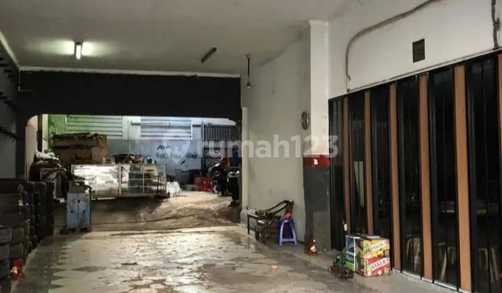 Dijual Bengkel dan Cafe Kedungmundu Dkt Kampus Rs Unimur Primaya