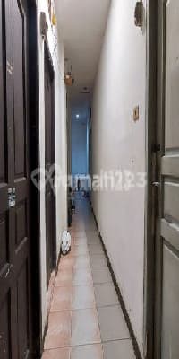 Strategic Boarding House Passed by Public Vehicles in the Tanjung Duren Area, West Jakarta