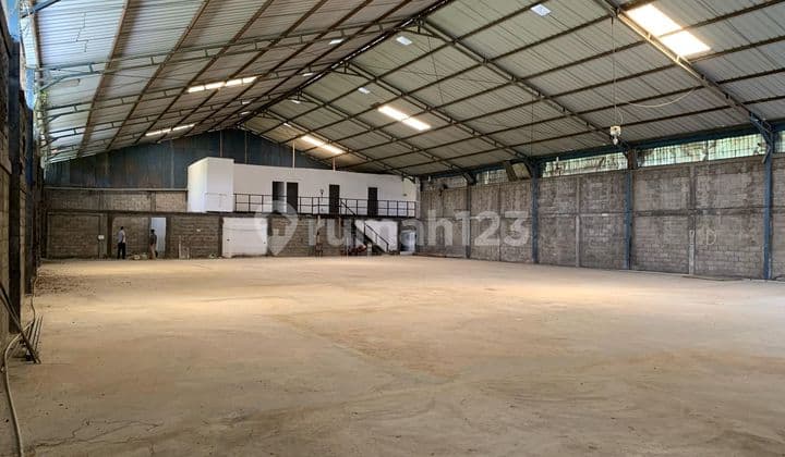 Gudang Lama Hitung Tanah di Prime Area Daan Mogot, Tangerang