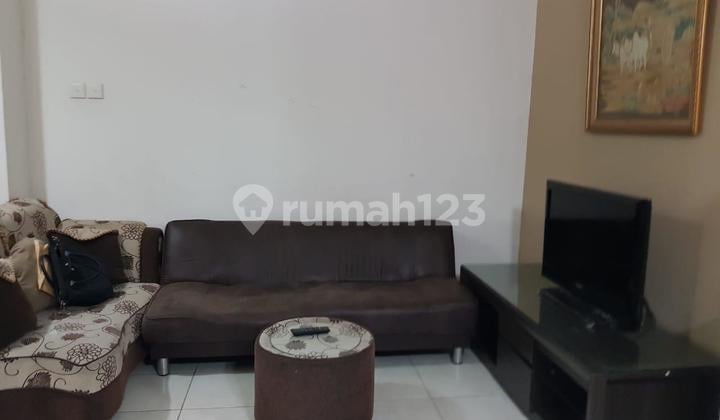 2 BR Furnished Apartment Sudirman Park