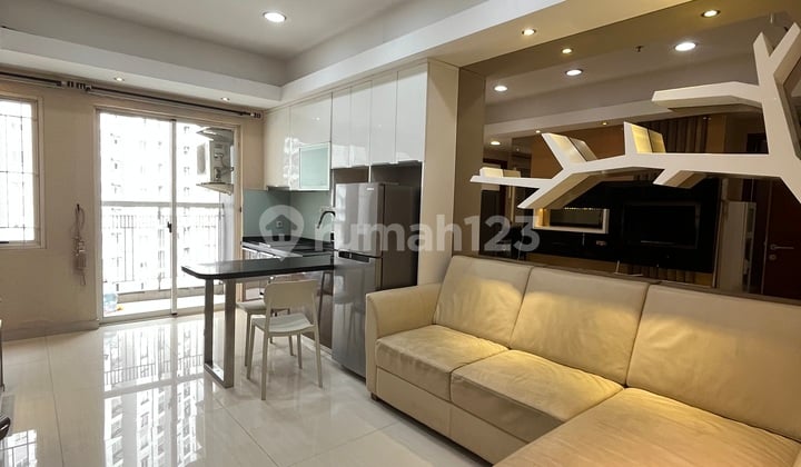 Disewakan 2 Bed Apartemen Royal Mediterania Garden Furnished