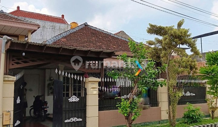 Rumah Siap Huni Terawat di Bunga Bunga Dekat Suhat