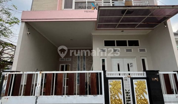 Rumah Modern Strategis di Joyoagung Merjosari Malang