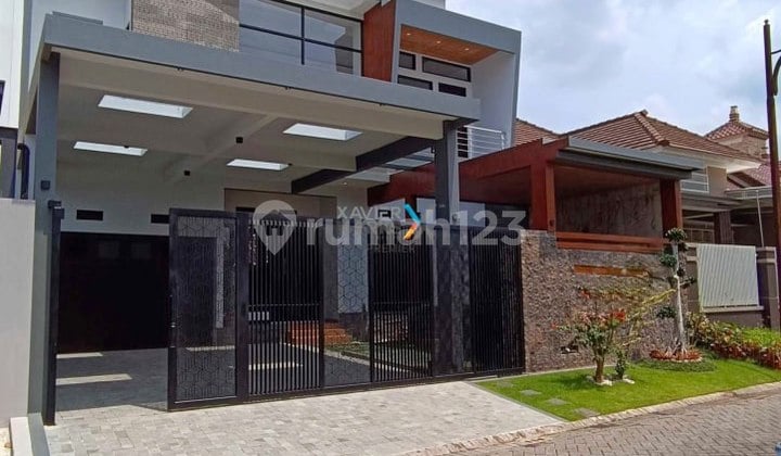 Modern 2-Story New House in Araya Golf Malang
