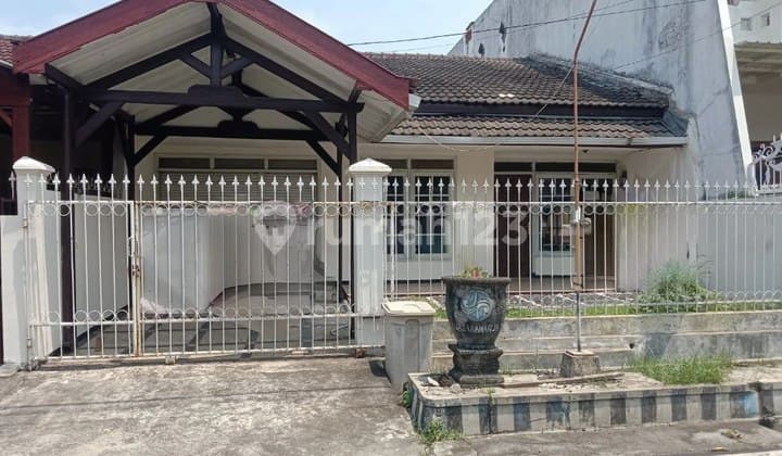 Rumah Luas di Poros Jalan Danau2 Sawojajar 1