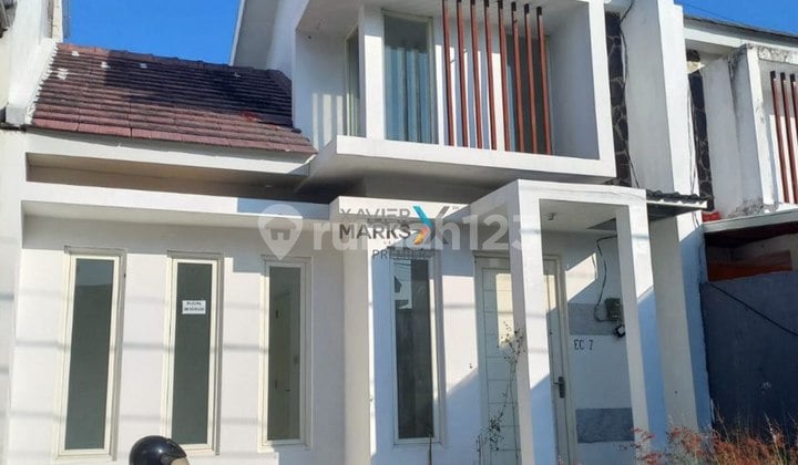 Rumah Minimalis Modern di Perumahan Tidar Malang