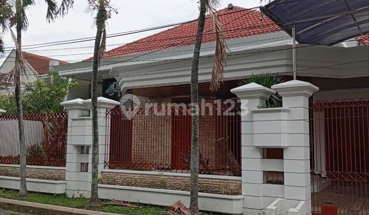 Rumah Terawat Lokasi Premium di Borobudur Blimbing